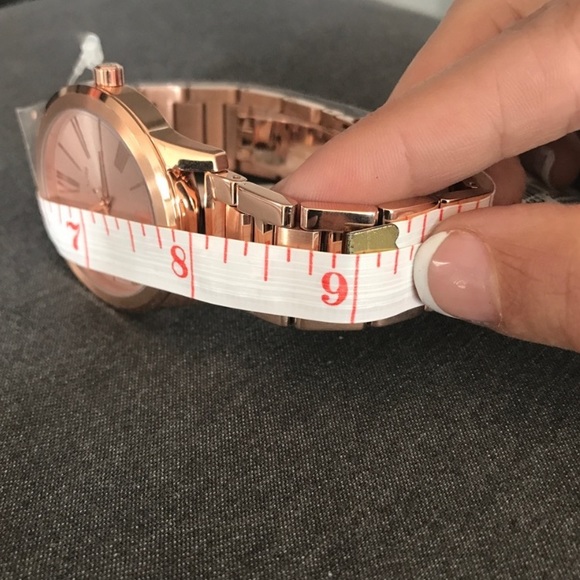 NWT authentic MK Hartman rose gold tone watch - Picture 6 of 6